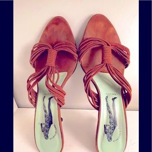 Rare, Vintage Leather and Swede Brown “Belle” by Sigerson Morrison 2.3’’ Heels